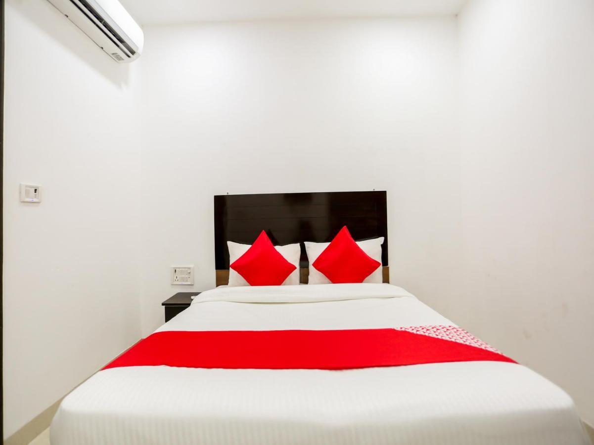 Oyo 74279 Prime Inn Rohini Delhi  Exterior foto