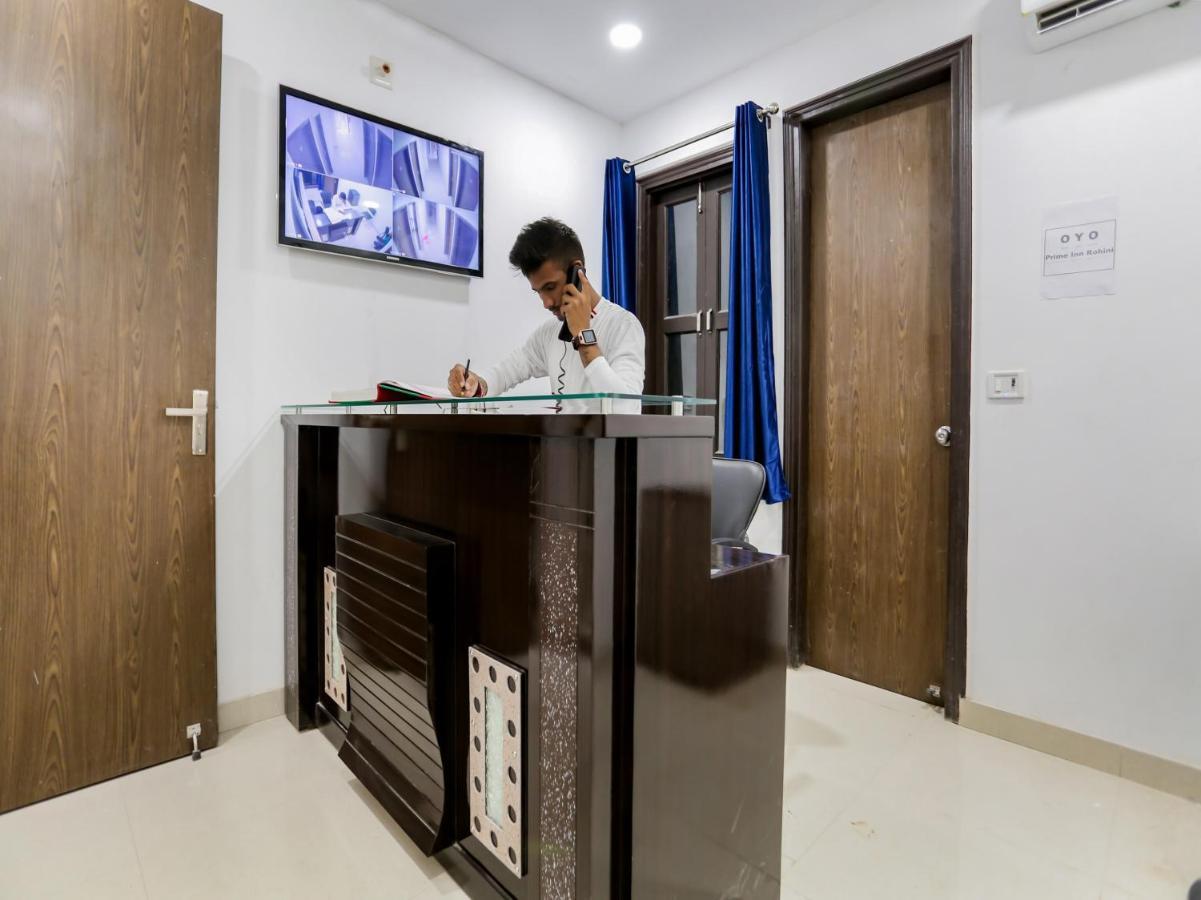 Oyo 74279 Prime Inn Rohini Delhi  Exterior foto