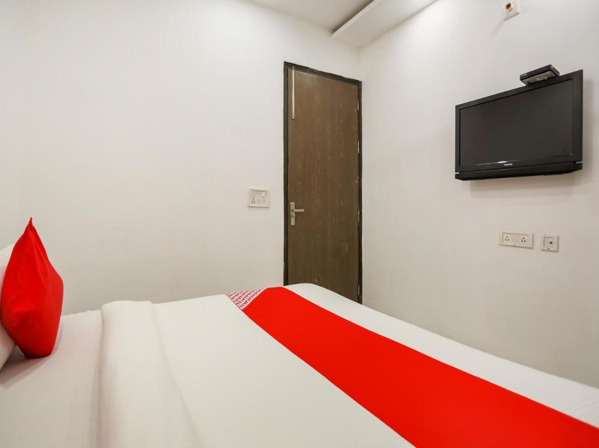 Oyo 74279 Prime Inn Rohini Delhi  Exterior foto