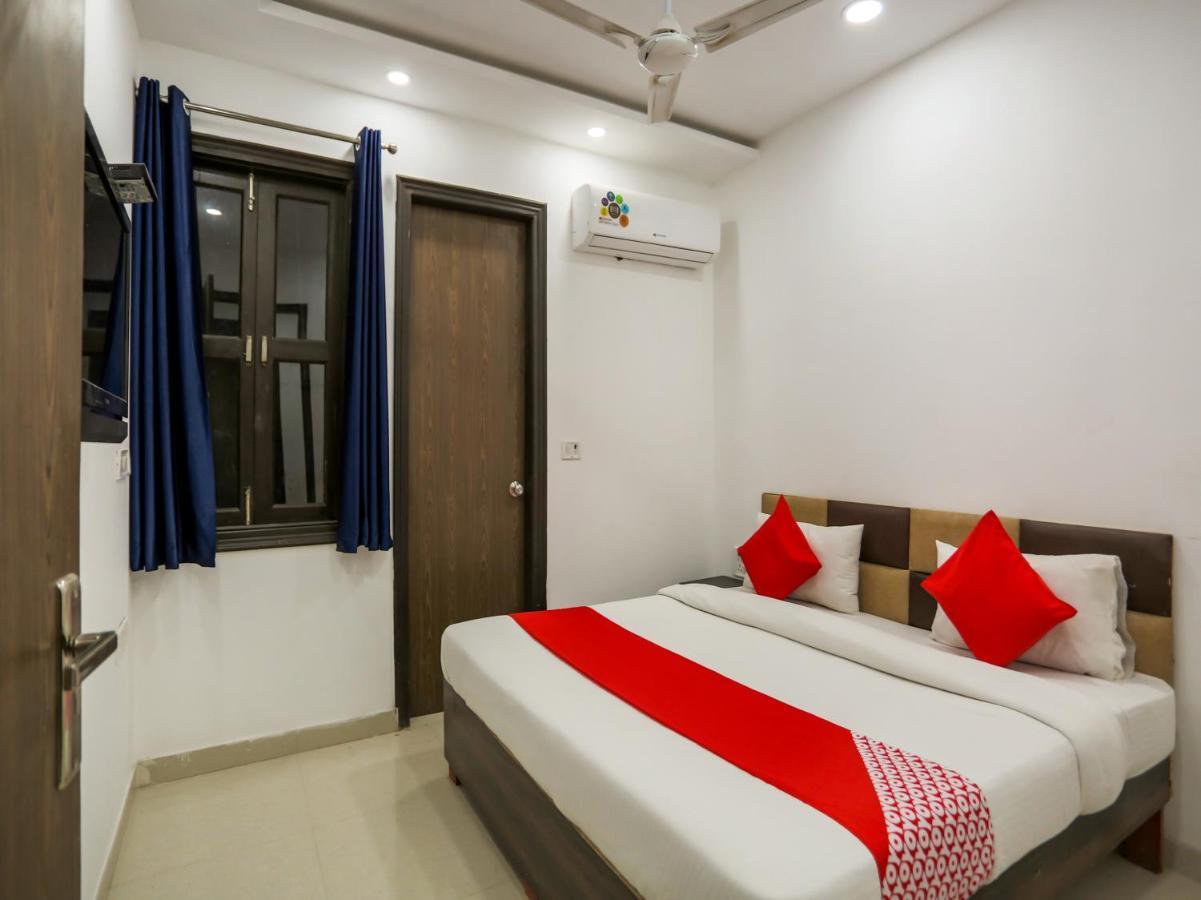 Oyo 74279 Prime Inn Rohini Delhi  Exterior foto